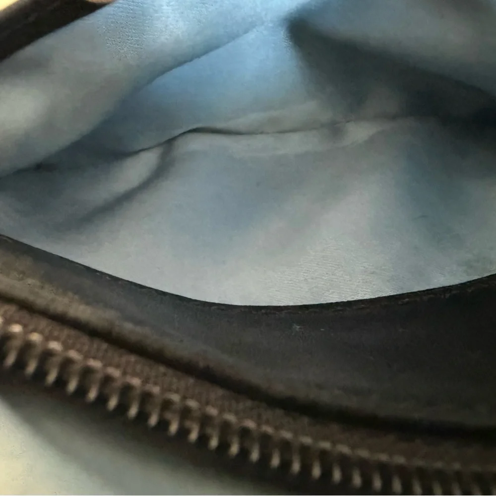 Elegant Coach Black Leather Wristlet - Picture 8 of 9